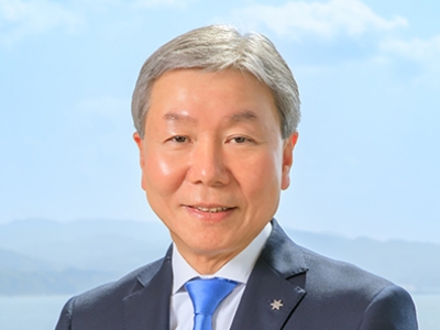 取締役頭取山崎 徹